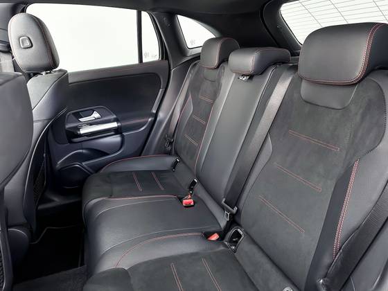 MERCEDES-BENZ GLA 200 1.3 GCI GASOLINA AMG LINE 7G-DCT MERCEDES-BENZ GLA 200 1.3 GCI GASOLINA AMG LINE 7G-DCT